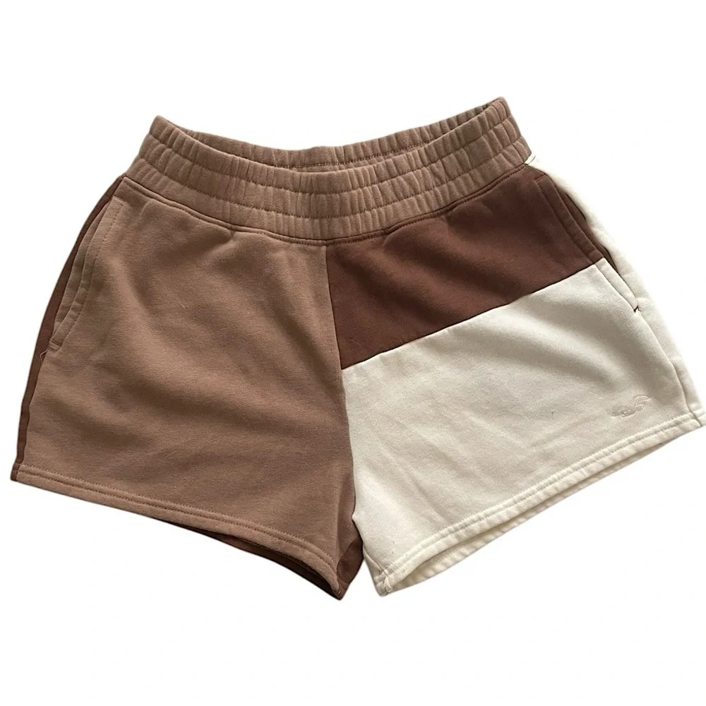 Hollister California Ultra High Rise color block fleece shorts size S loungewear